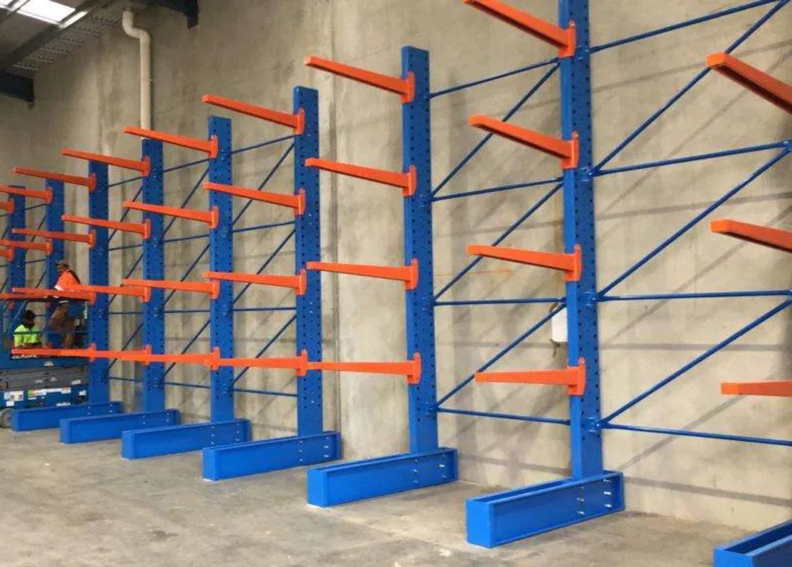 Cantilever racking
