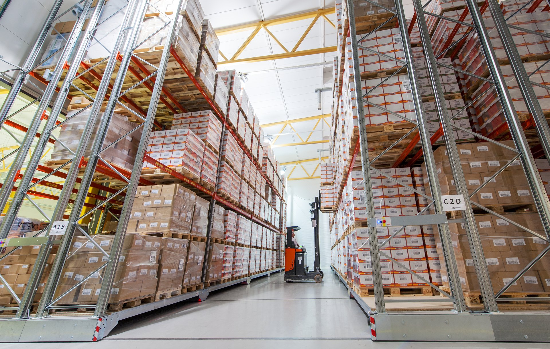 Pallet racking warehouse